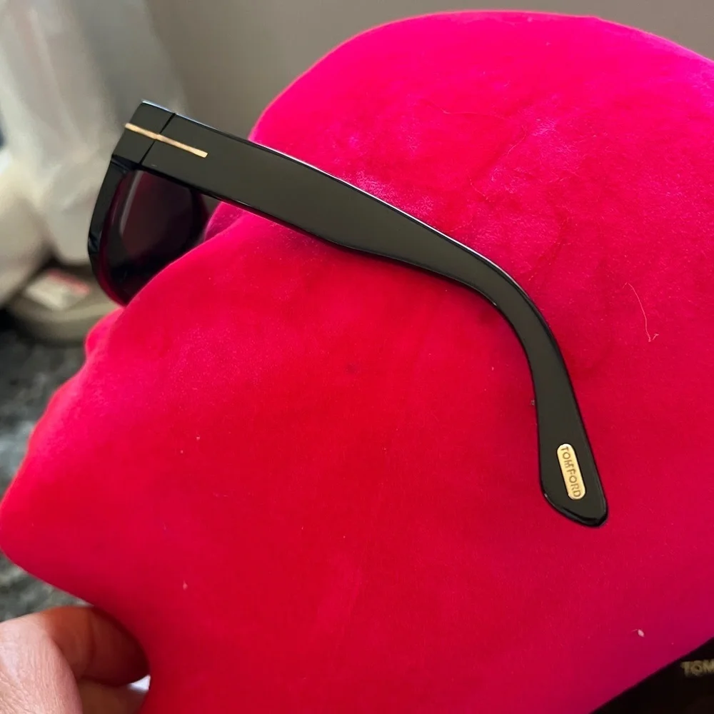 Tom Ford Mason FT0445 Black Sunglasses with Case 56-17 140 3